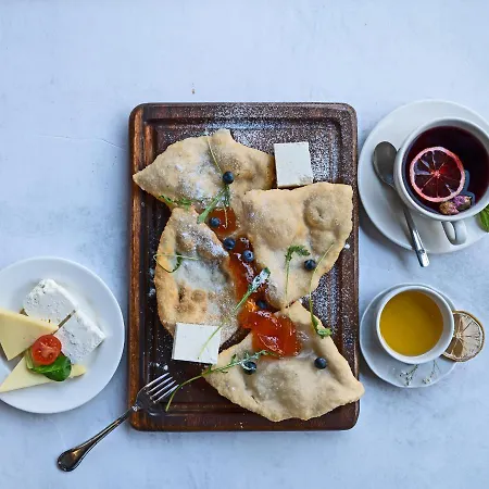 ホテル Caro & ヴァルナ