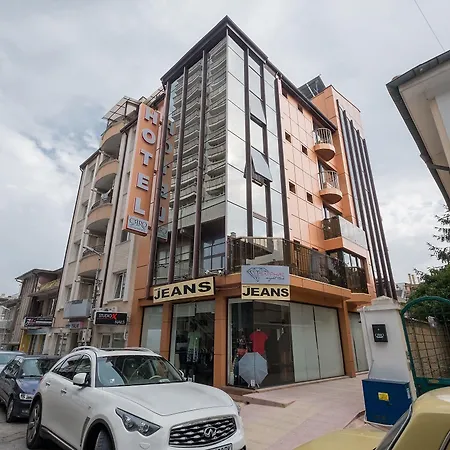 ホテル Caro & ヴァルナ