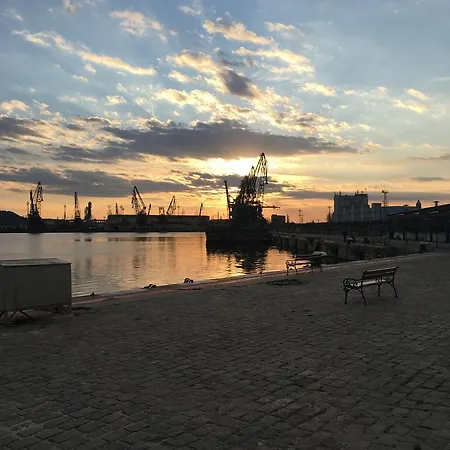 Caro & 3* ヴァルナ