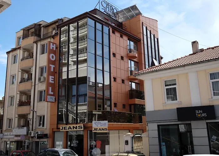 Hotel Caro & Warna